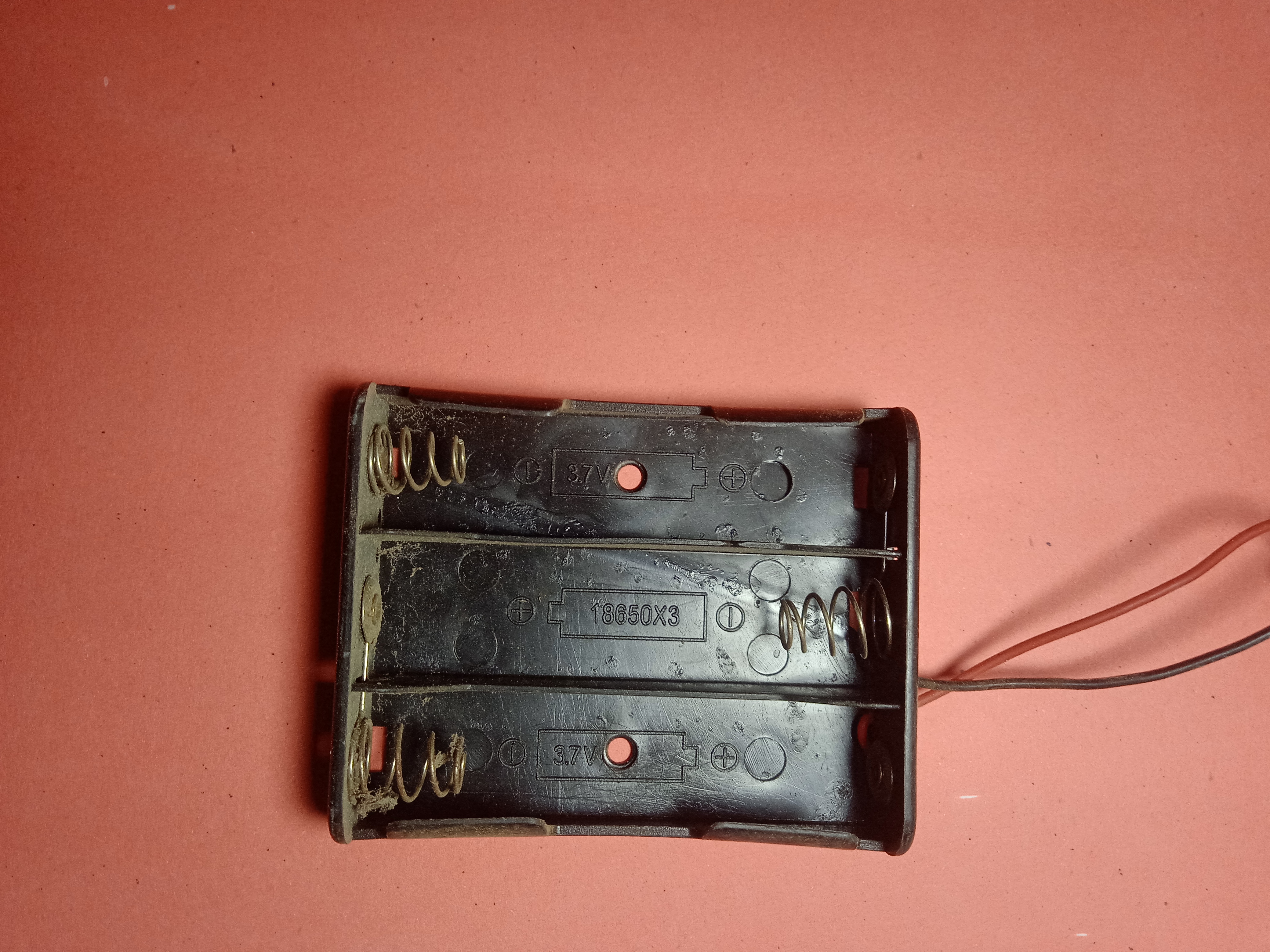 BATTERY CASE FOT 3 BATTERY
